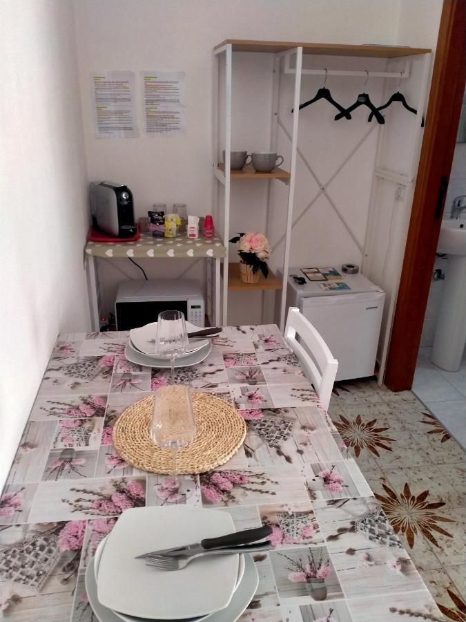 Le Camelie Camera Bosa Luaran gambar